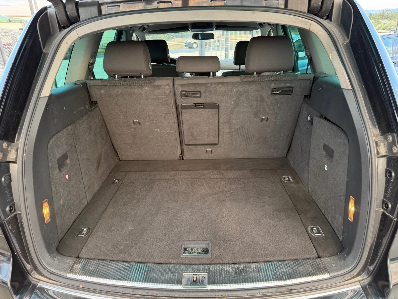 VW Touareg 2.5TDI* 2005г* РЪЧКА* , снимка 14 - Автомобили и джипове - 55982606
