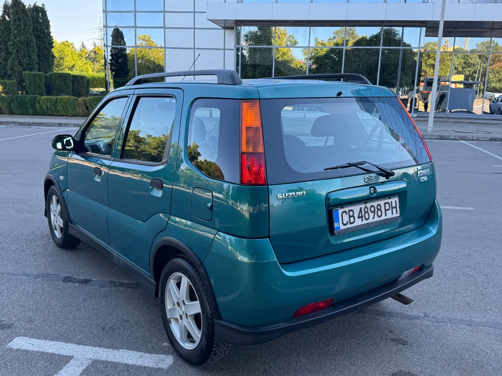 Suzuki Ignis 1.5 4X4!, снимка 4 - Автомобили и джипове - 56108228