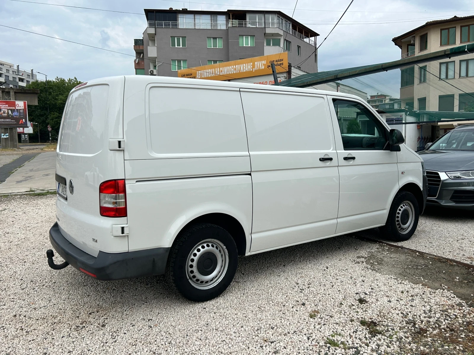 VW Transporter 2.0 TDI DSG - изображение 4