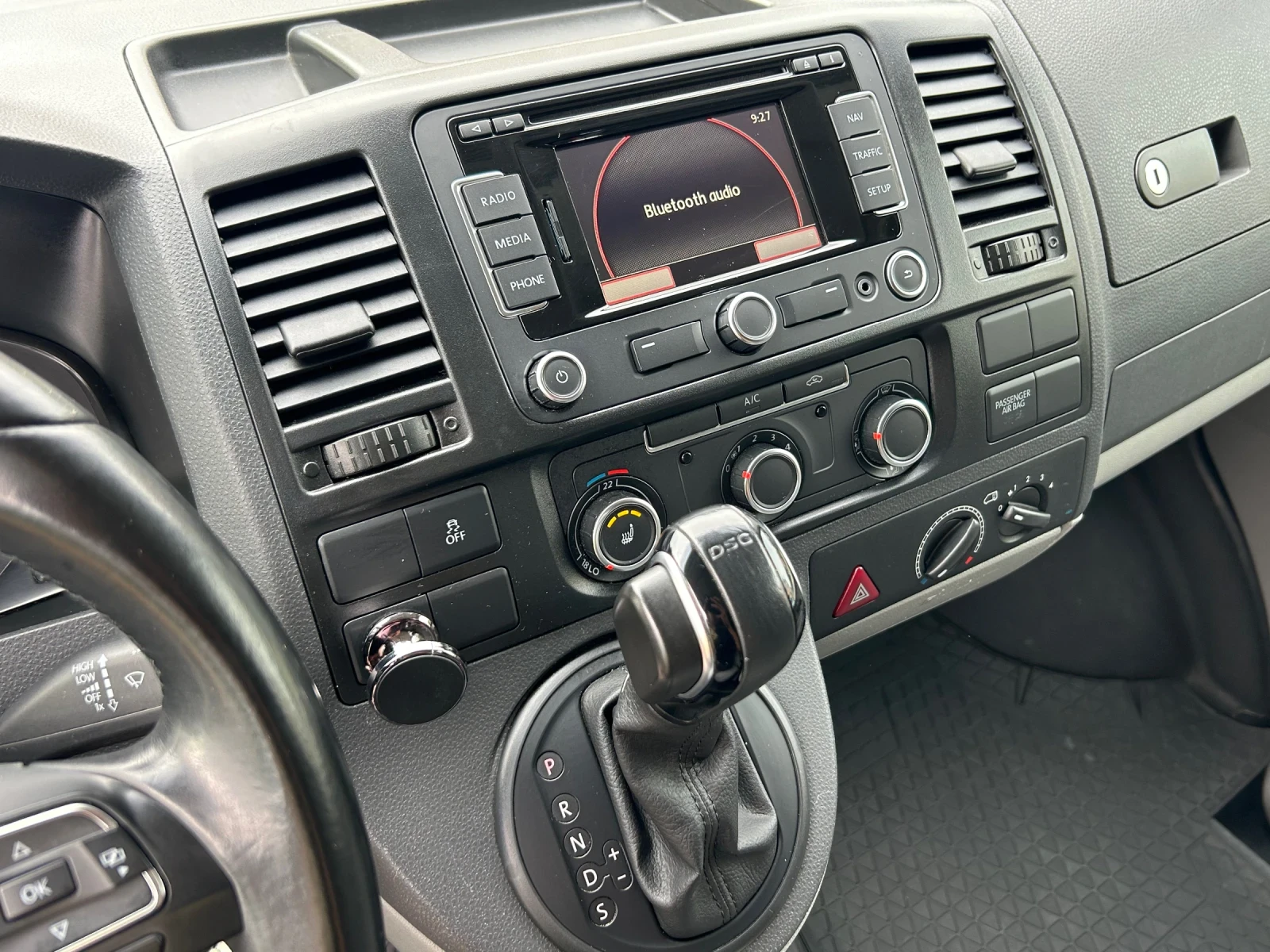 VW Transporter 2.0 TDI DSG - изображение 10