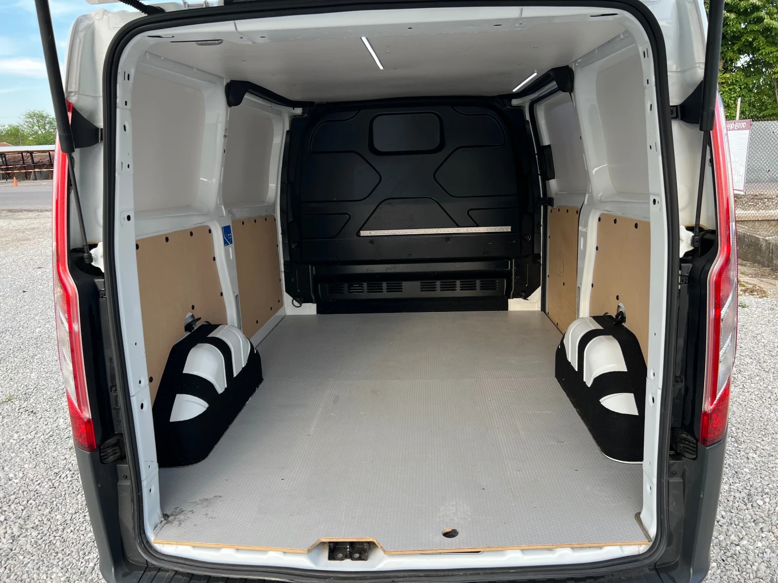 Ford Transit Custom 2.2 TDCI, снимка 5 - Бусове и автобуси - 54512712