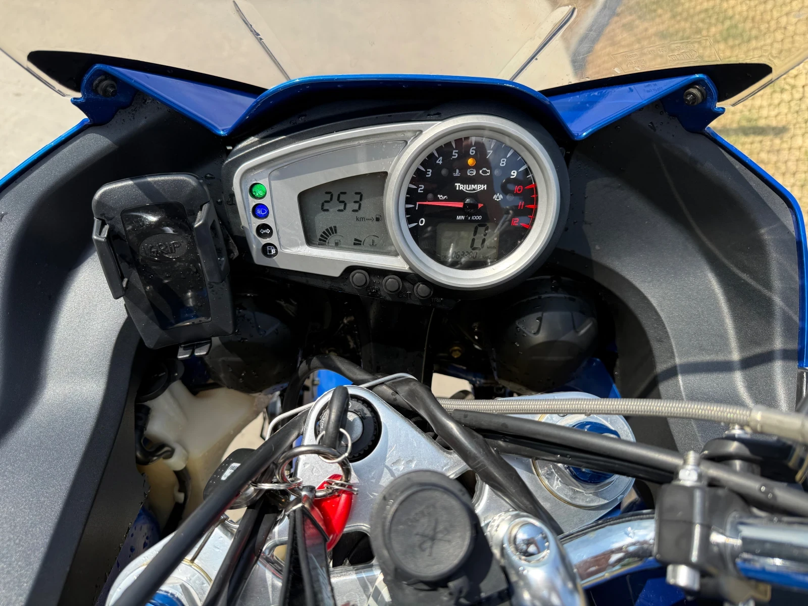 Triumph Tiger 1050 - изображение 3