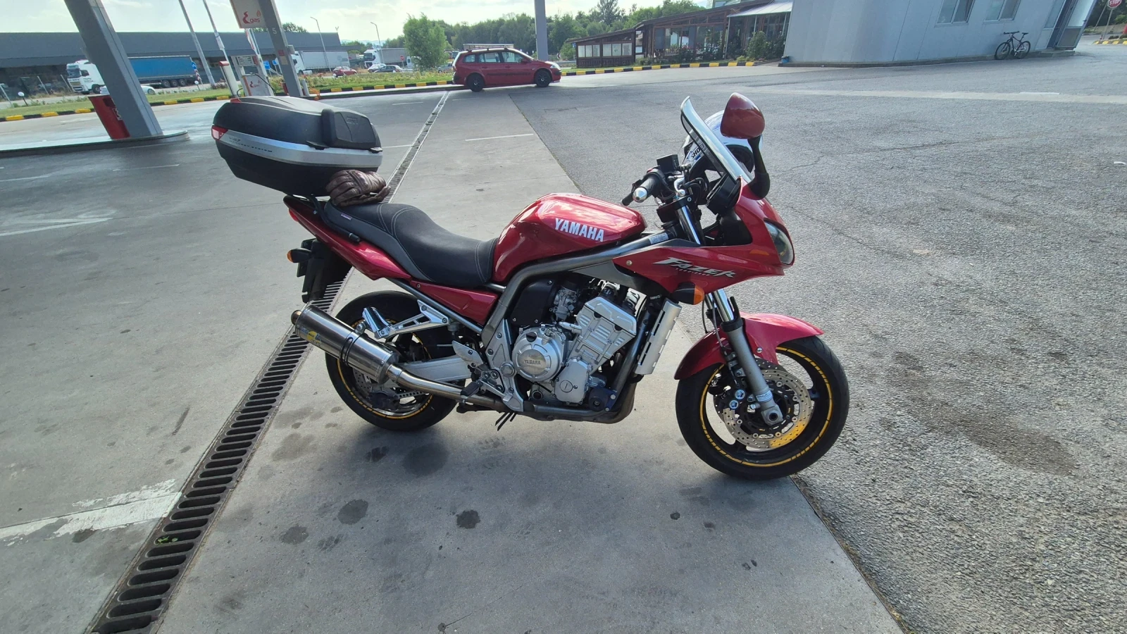 Yamaha Fazer 1000 - изображение 2