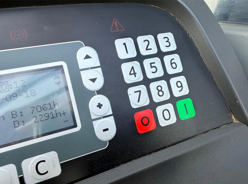 Електрокар BT, снимка 6 - Индустриална техника - 52217958