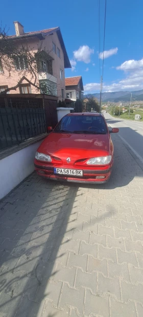 Renault Megane 1.6, снимка 1