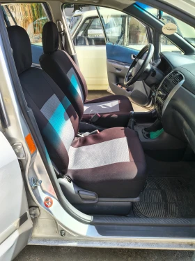Mazda Premacy Дизел 2000куб 101к.с., снимка 10