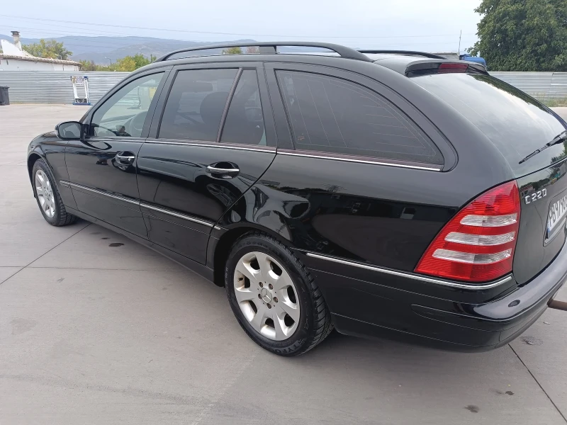 Mercedes-Benz C 220 Elegance , снимка 9 - Автомобили и джипове - 46393135