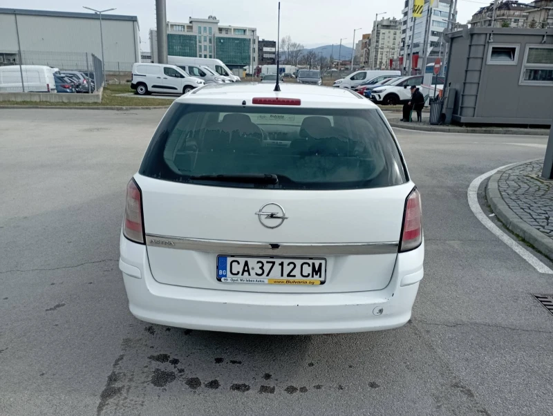 Opel Astra, снимка 4 - Автомобили и джипове - 47738145