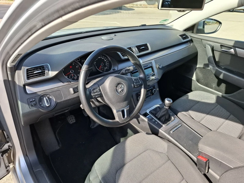 VW Passat 1.4, снимка 10 - Автомобили и джипове - 49103475