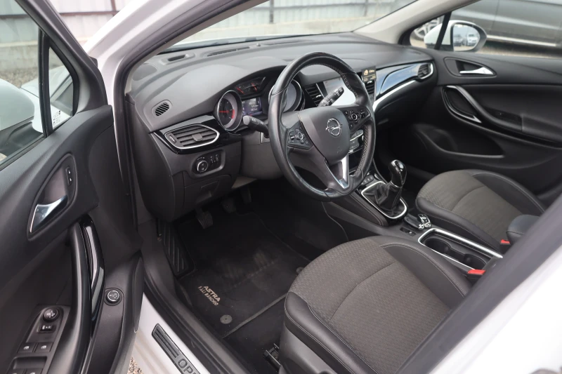 Opel Astra 1.6 CDTI Sports Tourer KeyGo LaneAssist #iCarbg, снимка 12 - Автомобили и джипове - 50389782