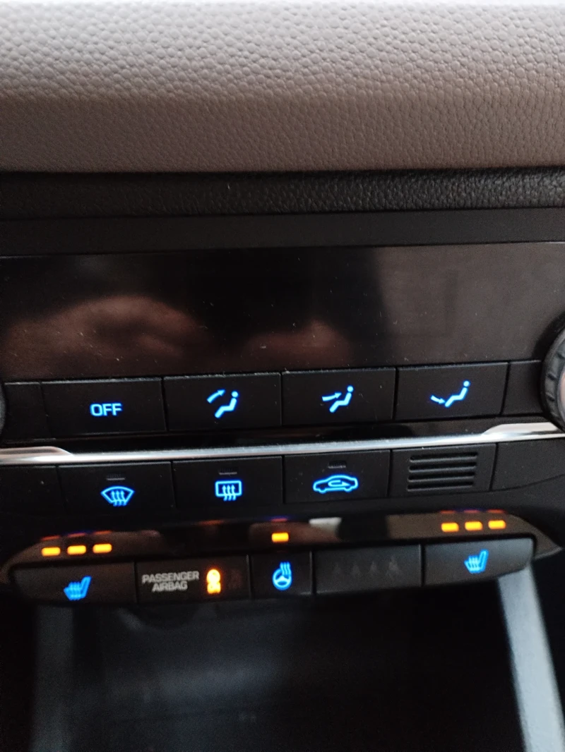 Hyundai I20, снимка 11 - Автомобили и джипове - 51784995