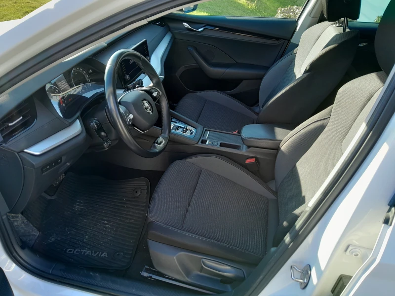 Skoda Octavia 2.0TDI/4х4/7DSG, снимка 6 - Автомобили и джипове - 52738891
