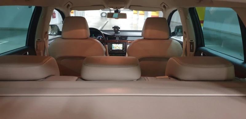 Skoda Superb 2.0 TDI ELEGANCE DSG 170 PS, снимка 7 - Автомобили и джипове - 52976099