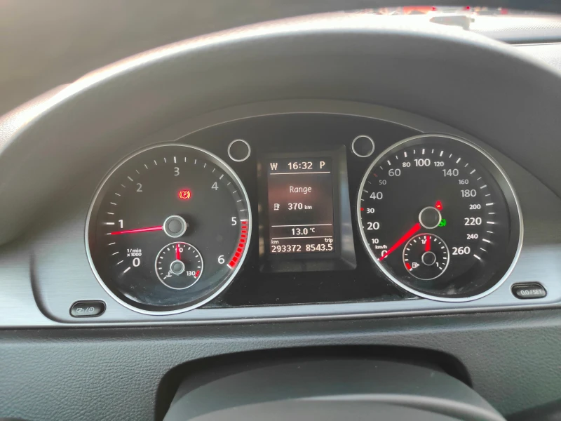 VW Passat 2.0 TDI DSG 140 к.с., снимка 9 - Автомобили и джипове - 53075770