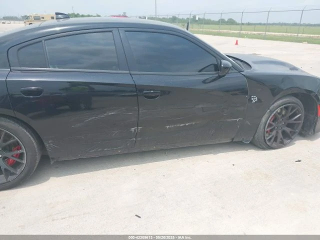 Dodge Charger SRT Hellcat 6.2L V8 707кс - изображение 9
