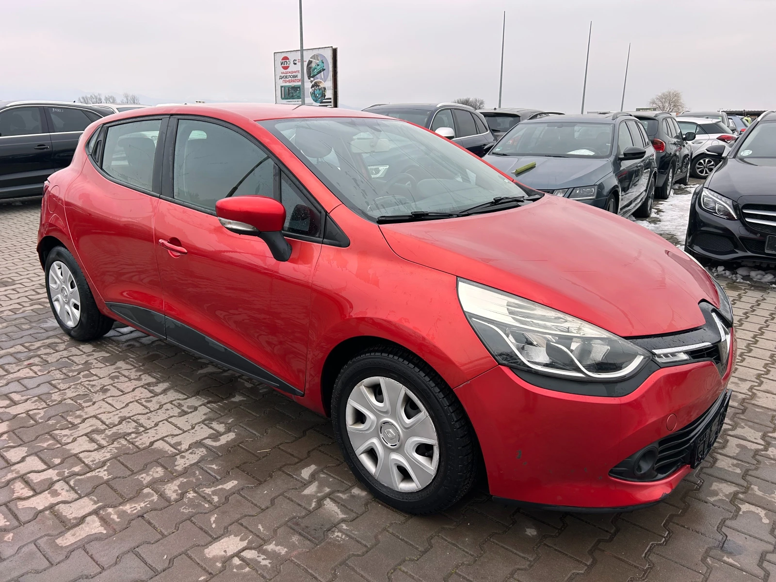 Renault Clio 0.9i NAVI EURO 5 - изображение 4