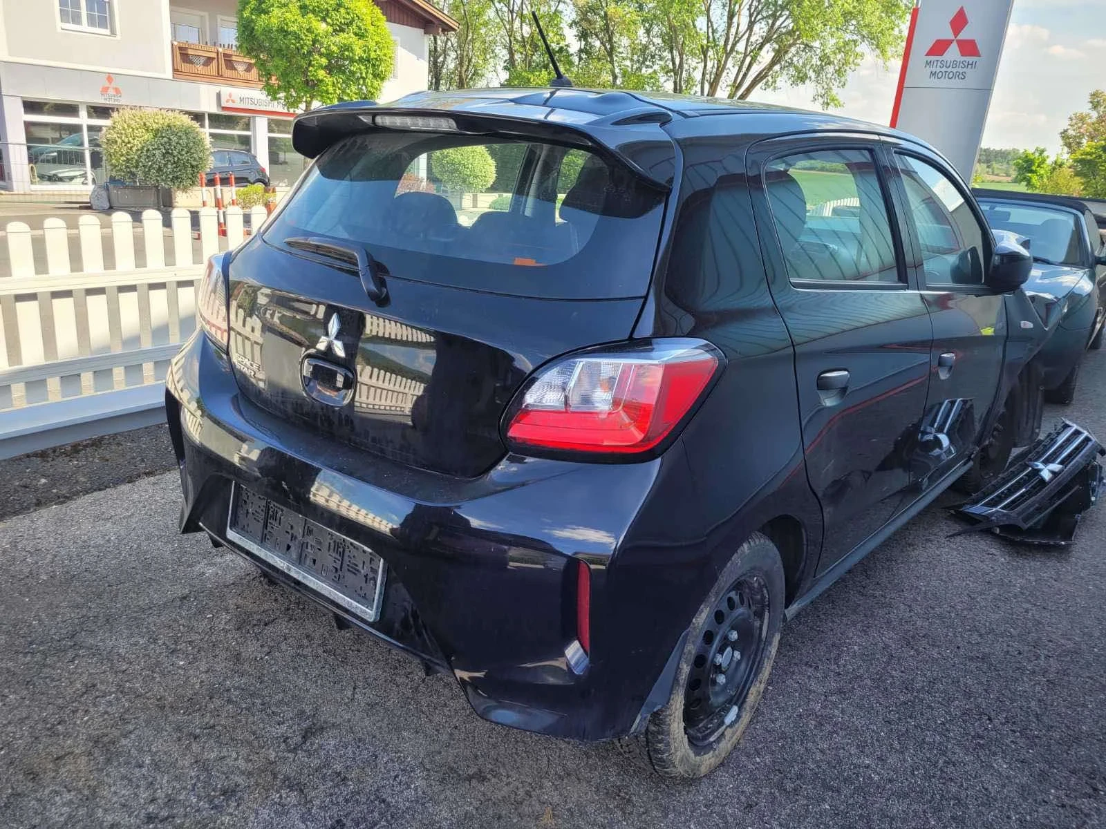 Mitsubishi Space star 1.1 - изображение 4
