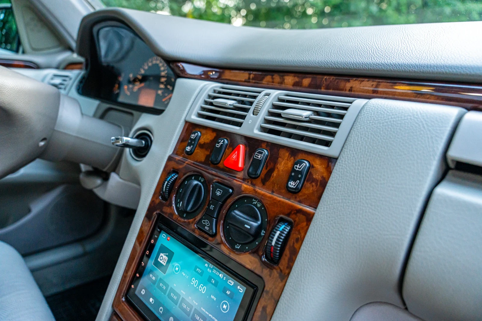 Mercedes-Benz E 270 CDI ELEGANCE ! | Mobile.bg   16