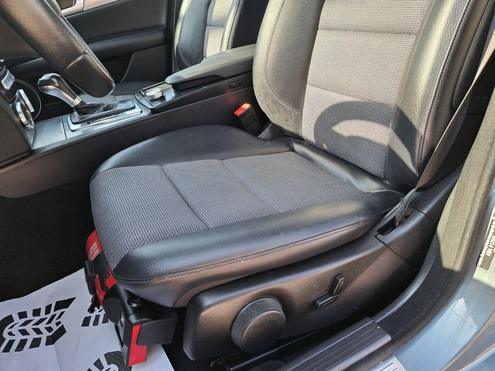 Mercedes-Benz C 220 AVANTGARDE/НАВИ/КОЖА/ПОДГРЕВ/170кс - изображение 8