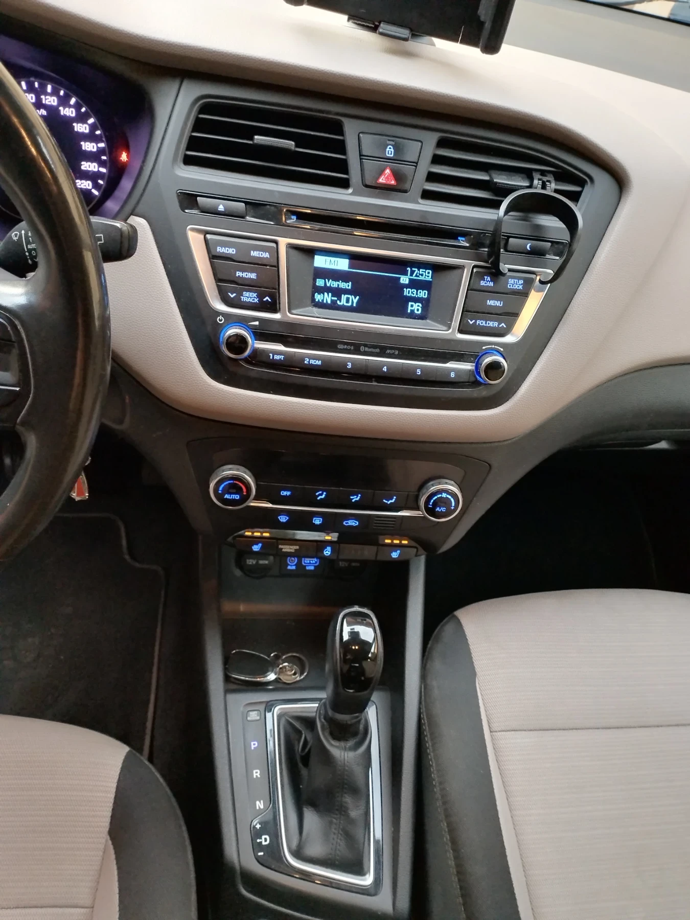 Hyundai I20 | Mobile.bg — изображение 14