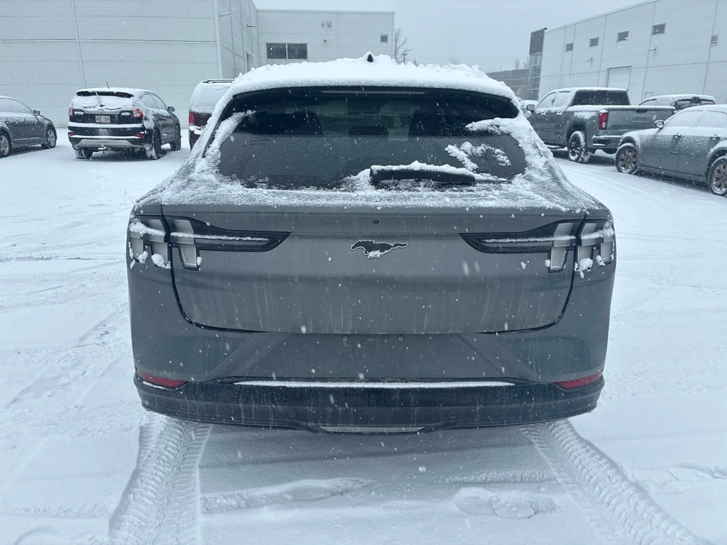 Ford Mustang Mach-E * Premium * CARFAX * БЕЗ ПЪРВОНАЧАЛНА ВНОСКА - изображение 4