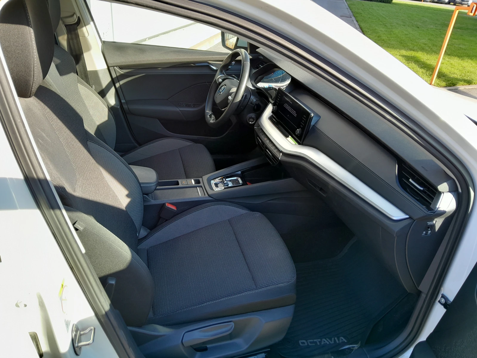 Skoda Octavia 2.0TDI/4х4/7DSG - изображение 8