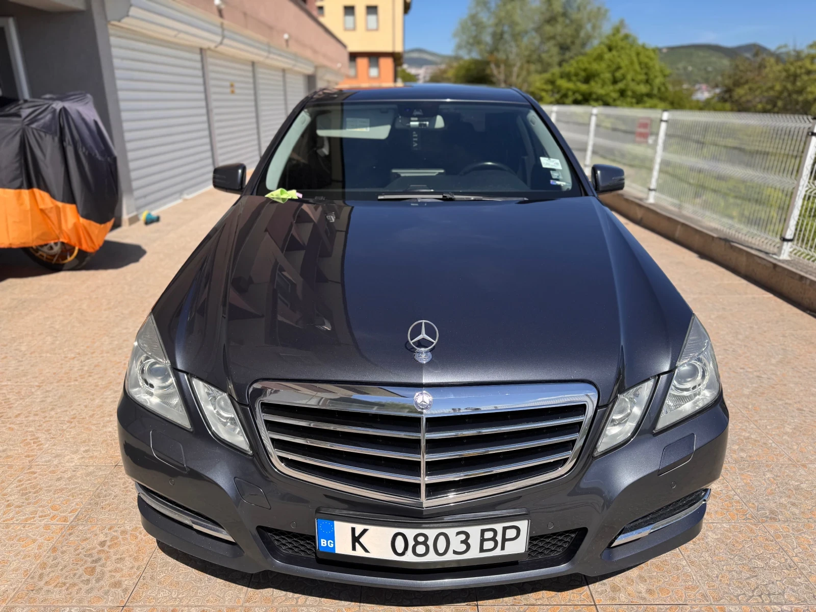 Mercedes-Benz E 220