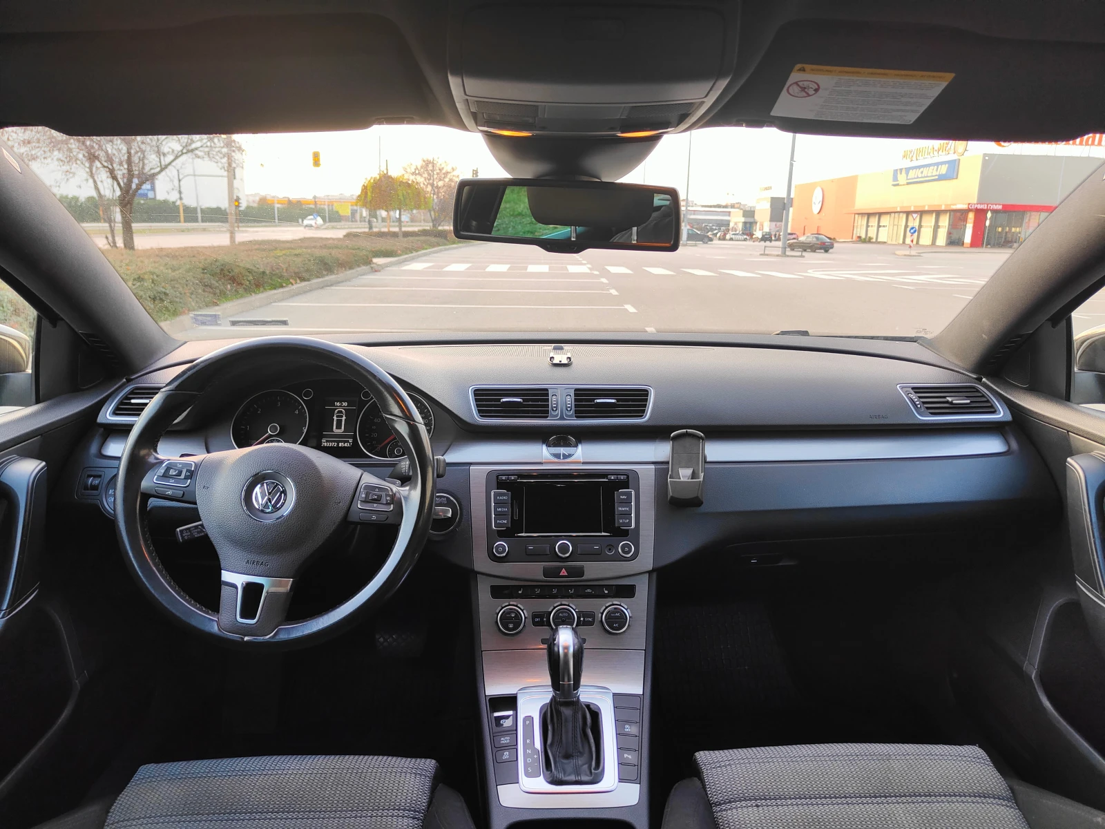 VW Passat 2.0 TDI DSG 140 к.с. - изображение 7