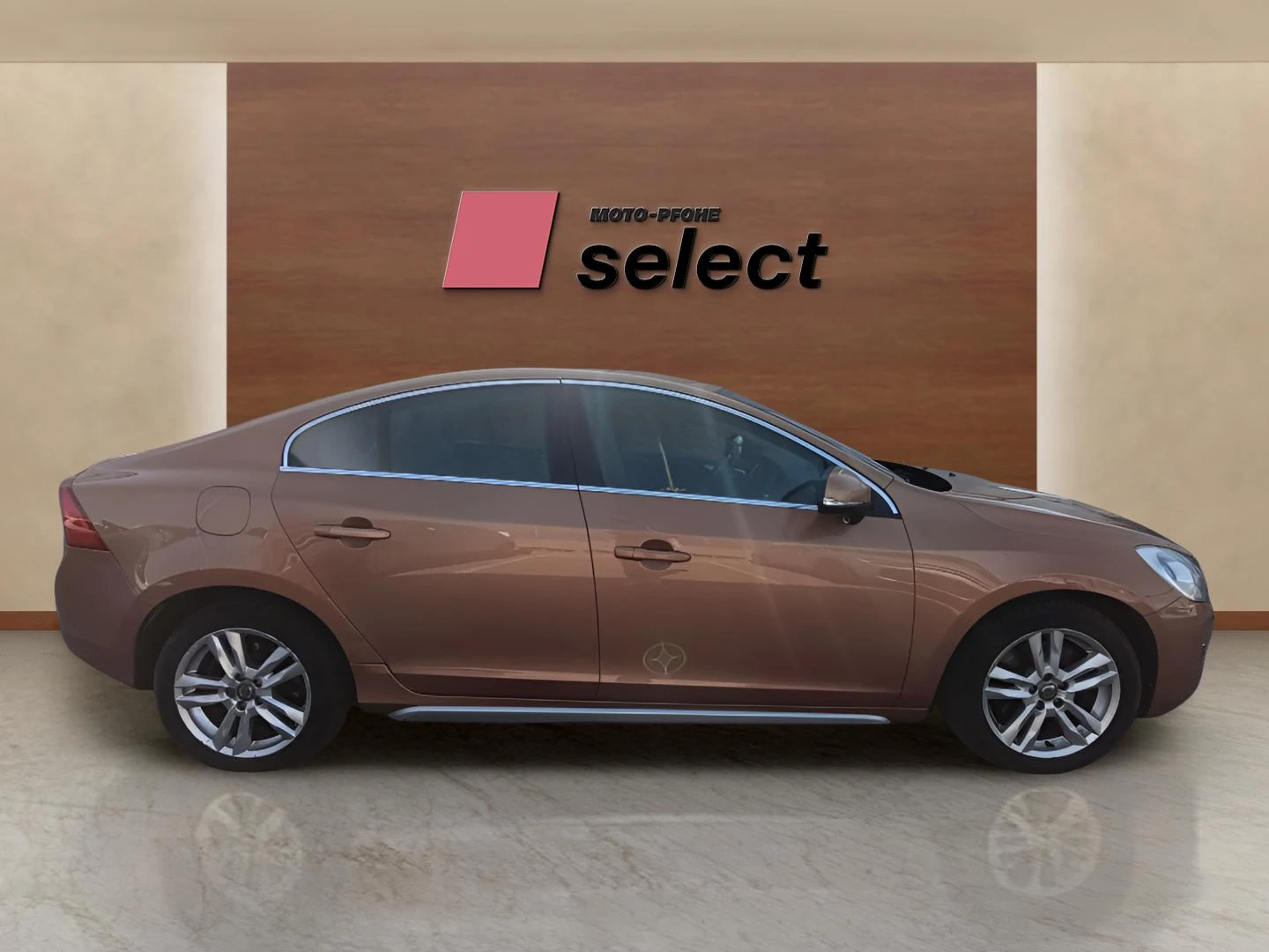 Volvo S60 2, 4, снимка 4 - Автомобили и джипове - 53892917