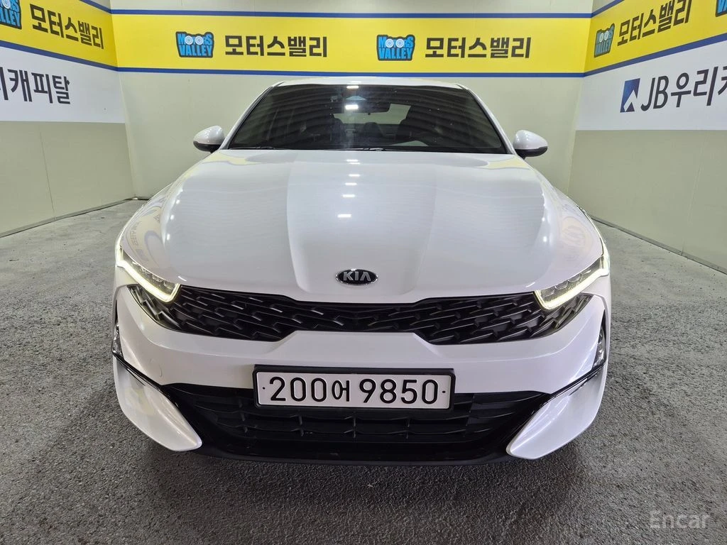 Kia K5 2.0* TRENDY* ПОДГРЕВ* КАМЕРА* КЕЙЛЕС* , снимка 8 - Автомобили и джипове - 54807526