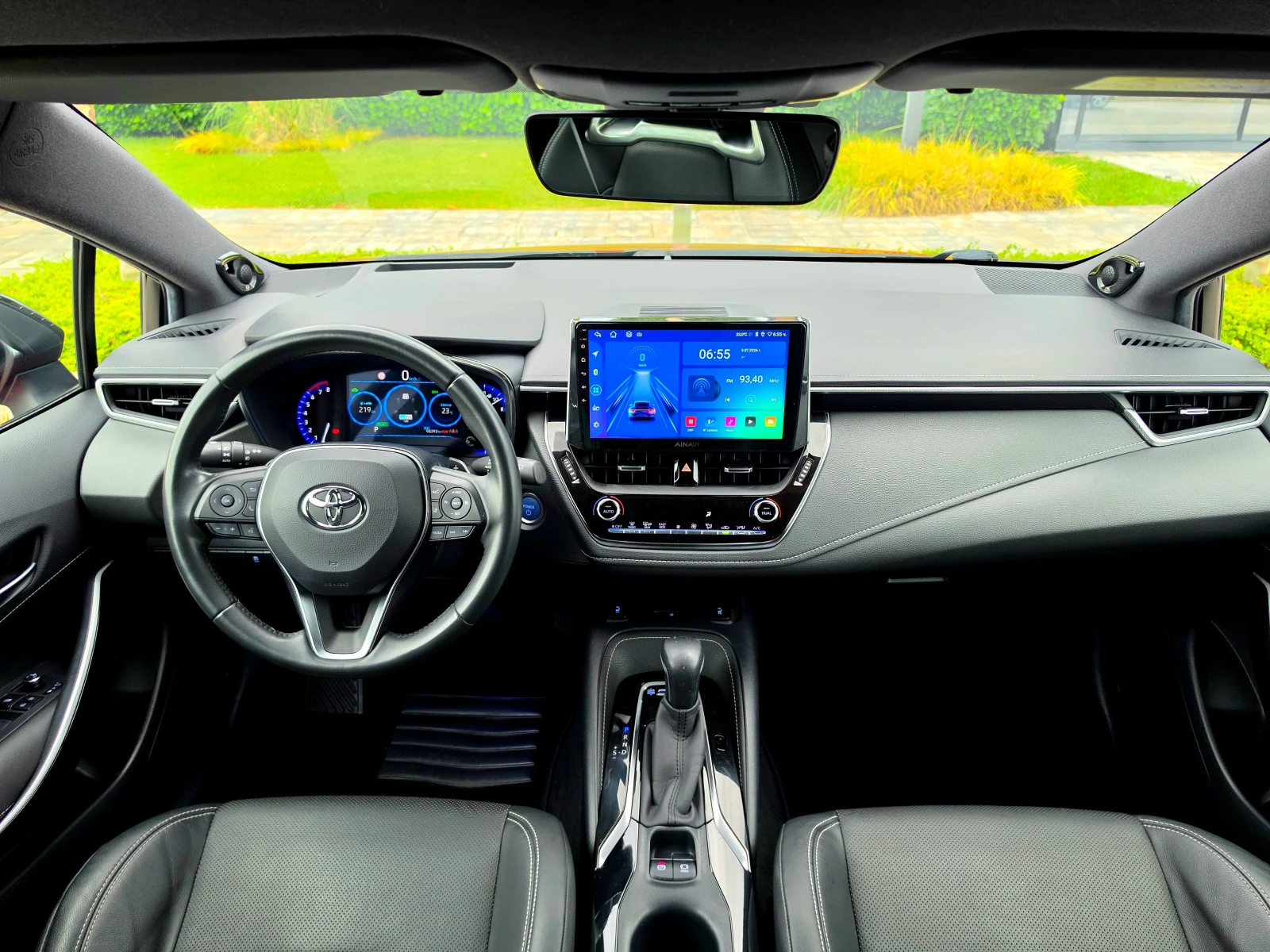 Toyota Corolla 2.0XYBRID* JBL* BI-TONE* FULL* ПЪЛНА ГАРАНЦИЯ* , снимка 10 - Автомобили и джипове - 55145399