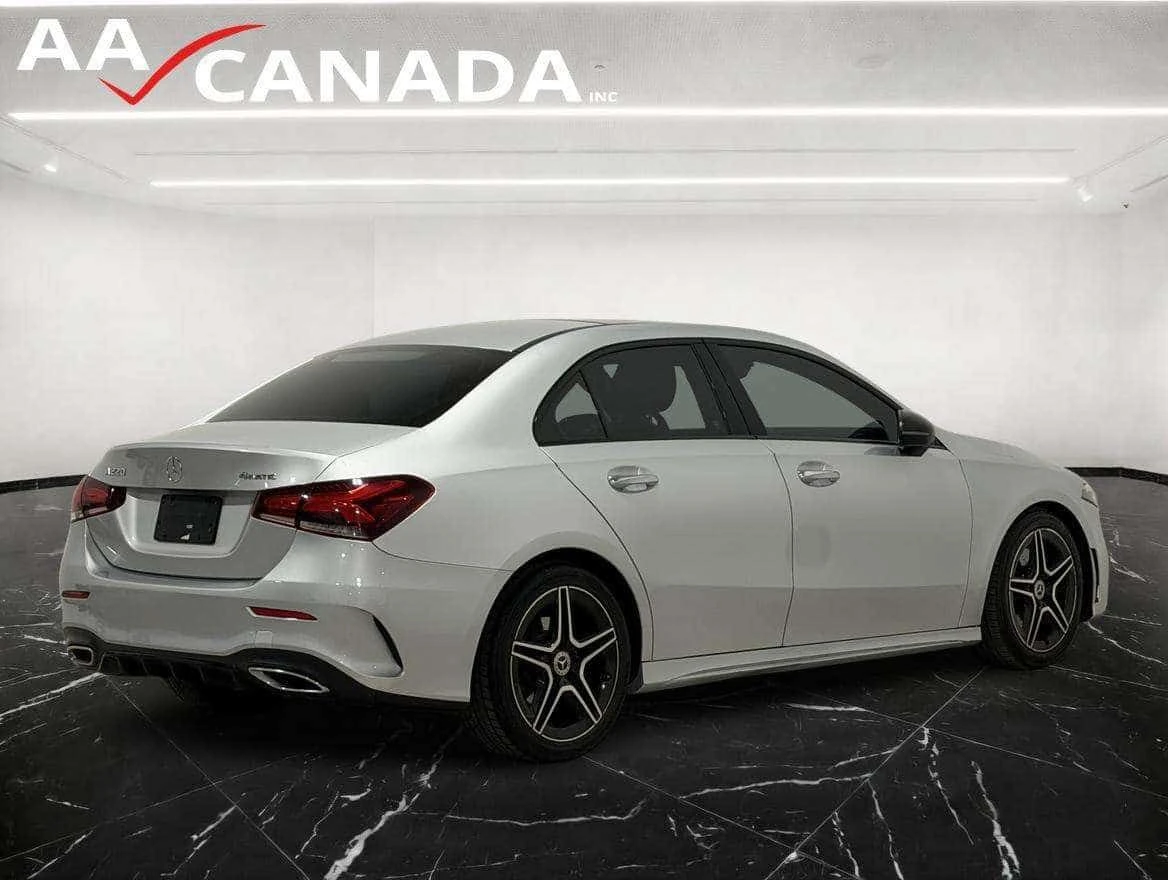 Mercedes-Benz A 220 * 4MATIC * ФИКСИРАНА ЦЕНА* , снимка 4 - Автомобили и джипове - 55170608