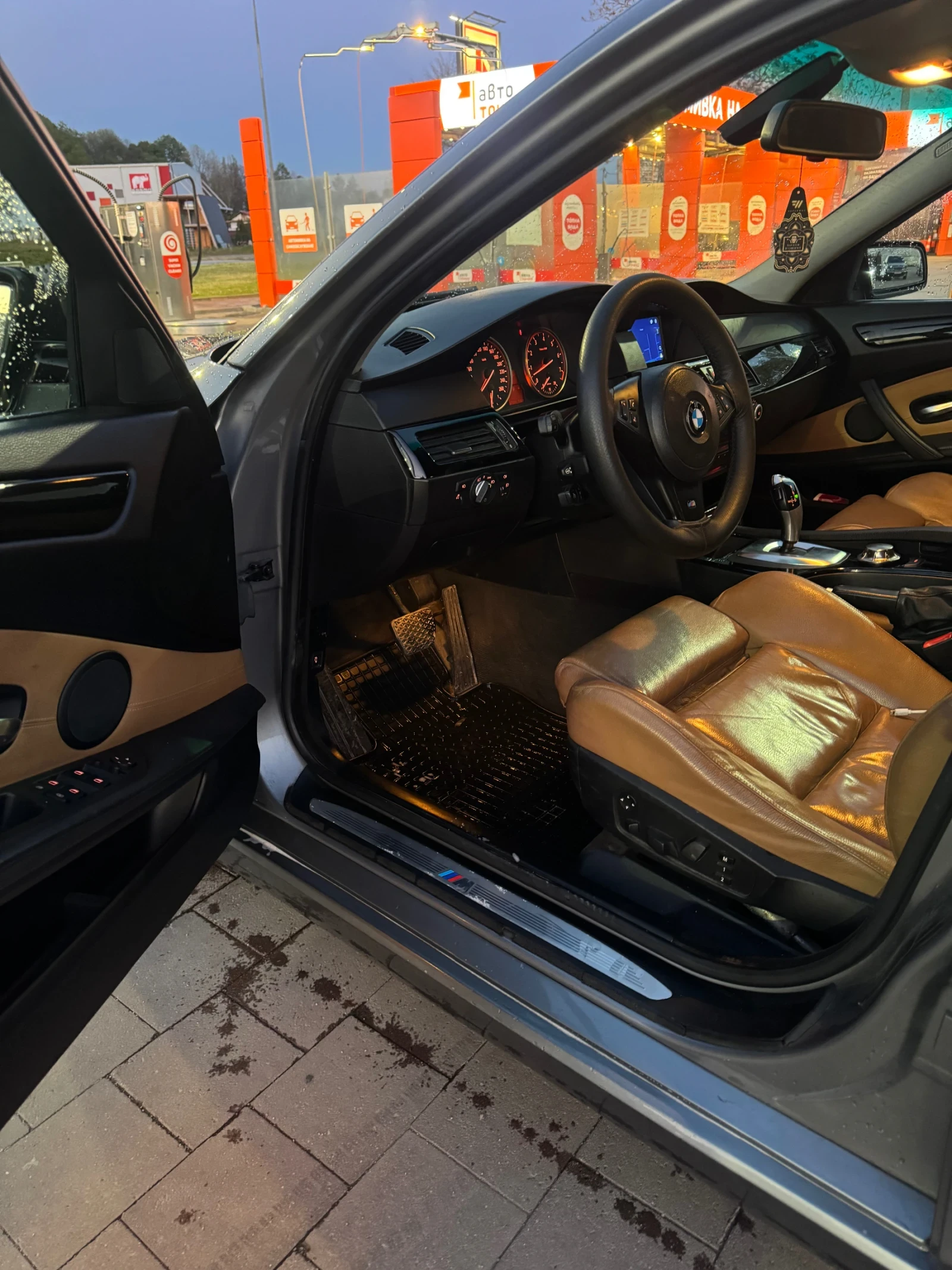 BMW 530, снимка 13 - Автомобили и джипове - 55305151
