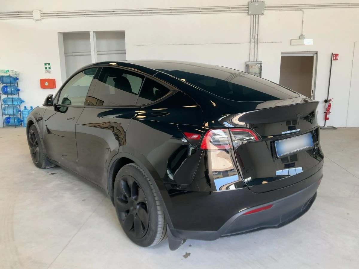 Tesla Model Y Long Range AWD/7 места/Теглич, снимка 5 - Автомобили и джипове - 55389172
