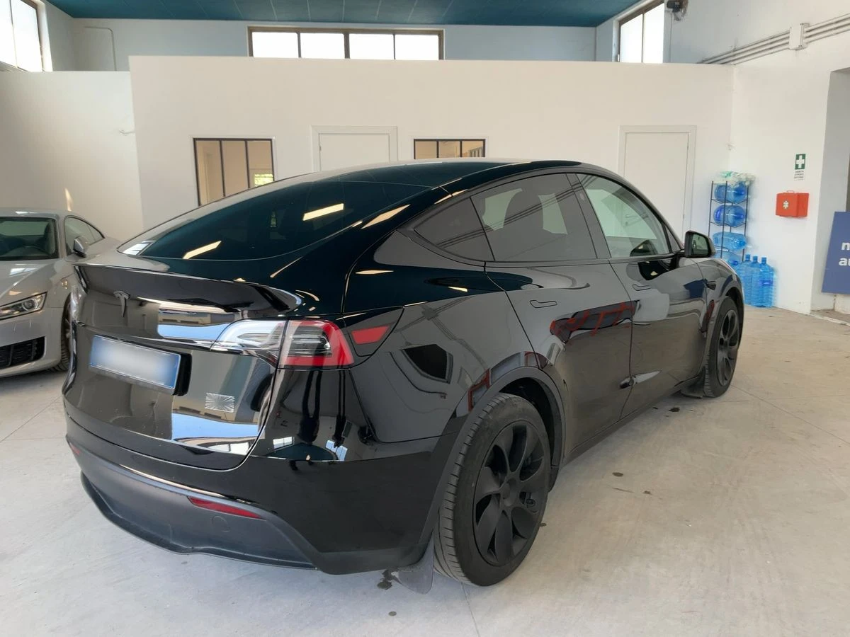 Tesla Model Y Long Range AWD/7 места/Теглич, снимка 4 - Автомобили и джипове - 55389172