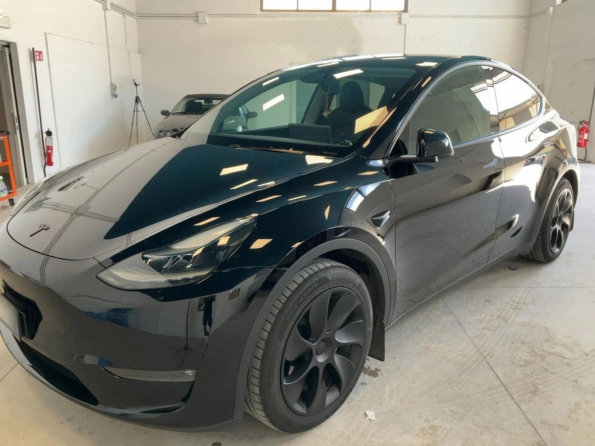 Tesla Model Y Long Range AWD/7 места/Теглич, снимка 2 - Автомобили и джипове - 55389172