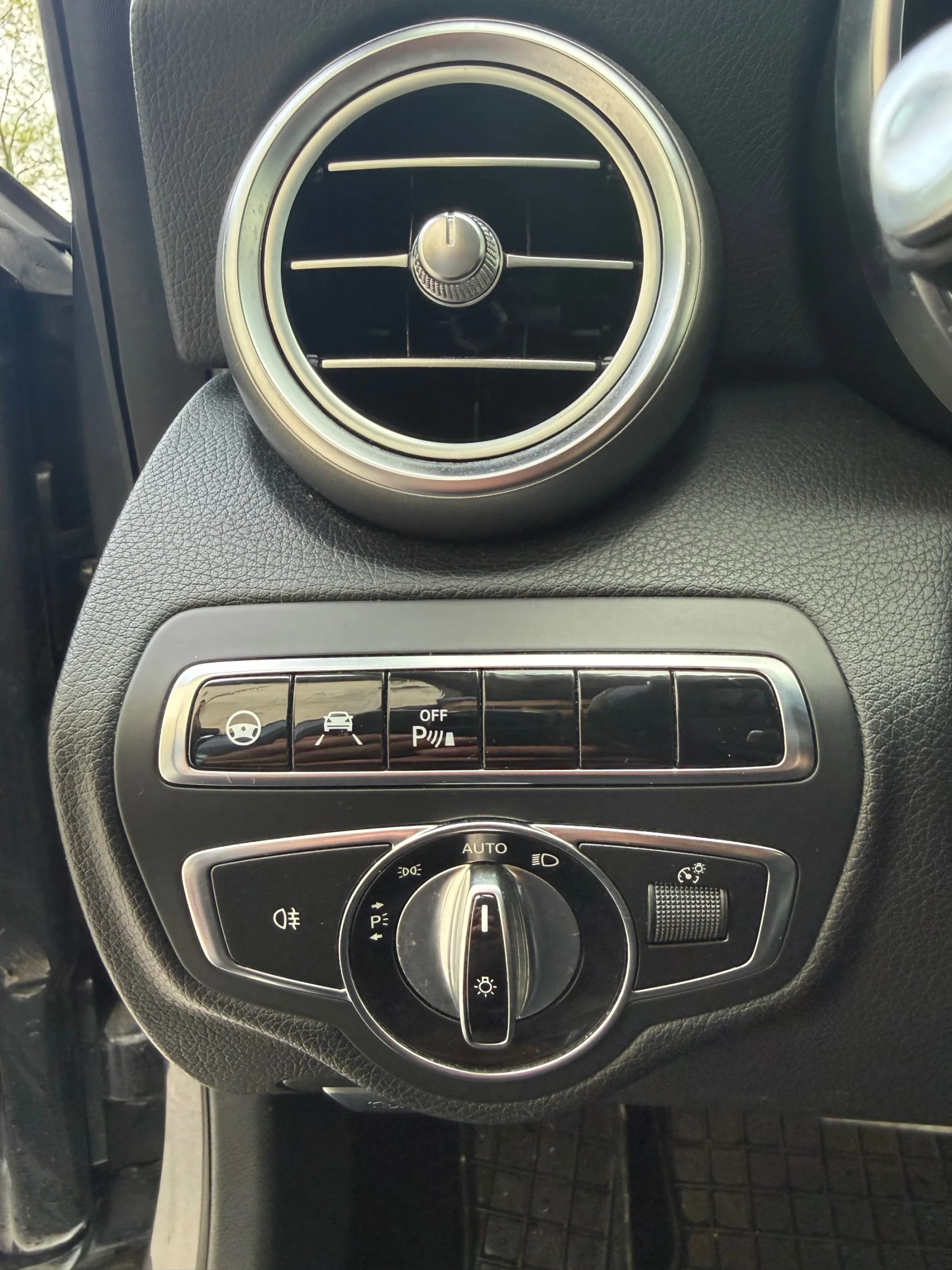 Mercedes-Benz C 220, снимка 11 - Автомобили и джипове - 55461138