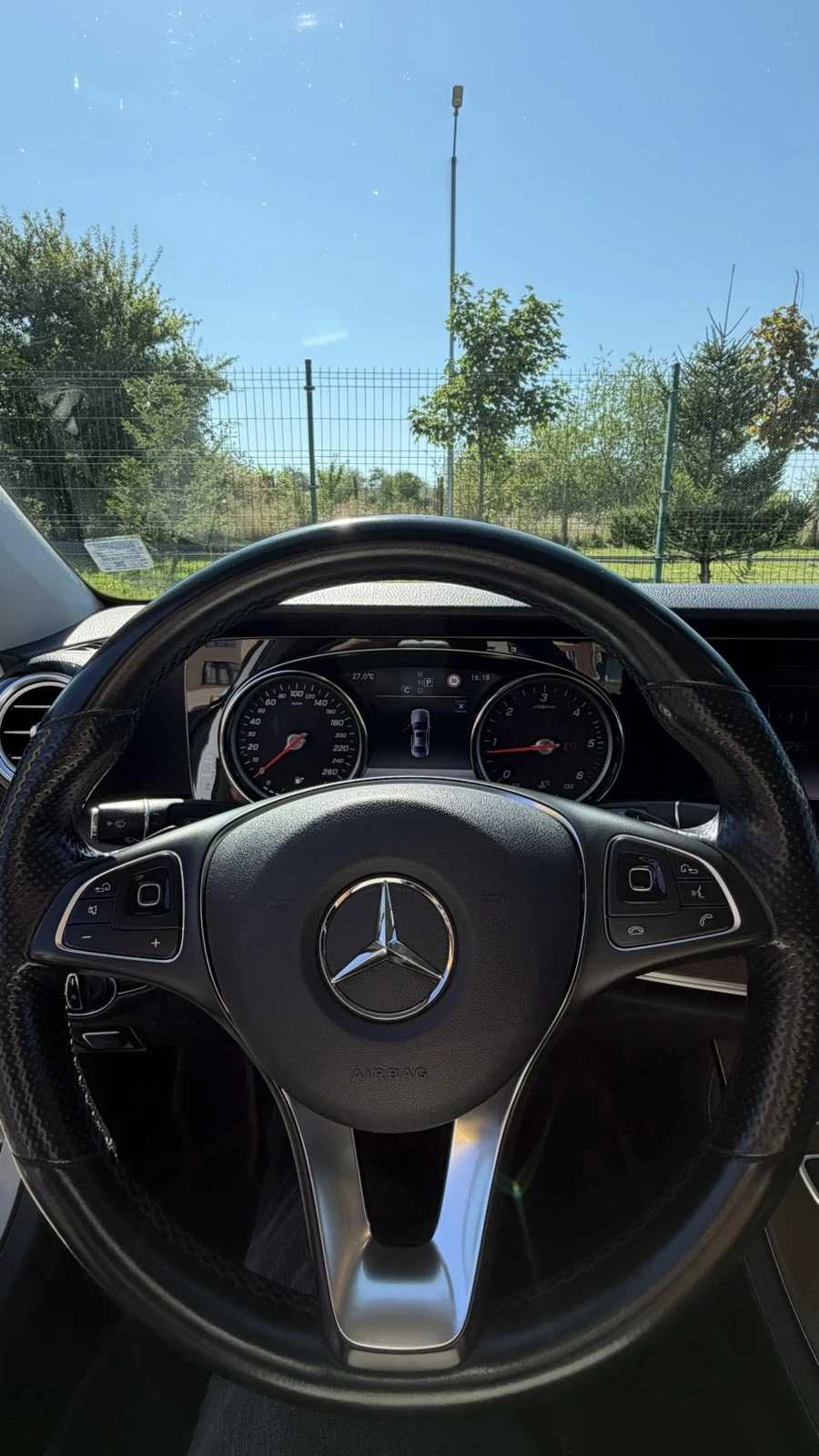 Mercedes-Benz E 220 W213-194 к.с.-9G-Tronic, снимка 11 - Автомобили и джипове - 55513487