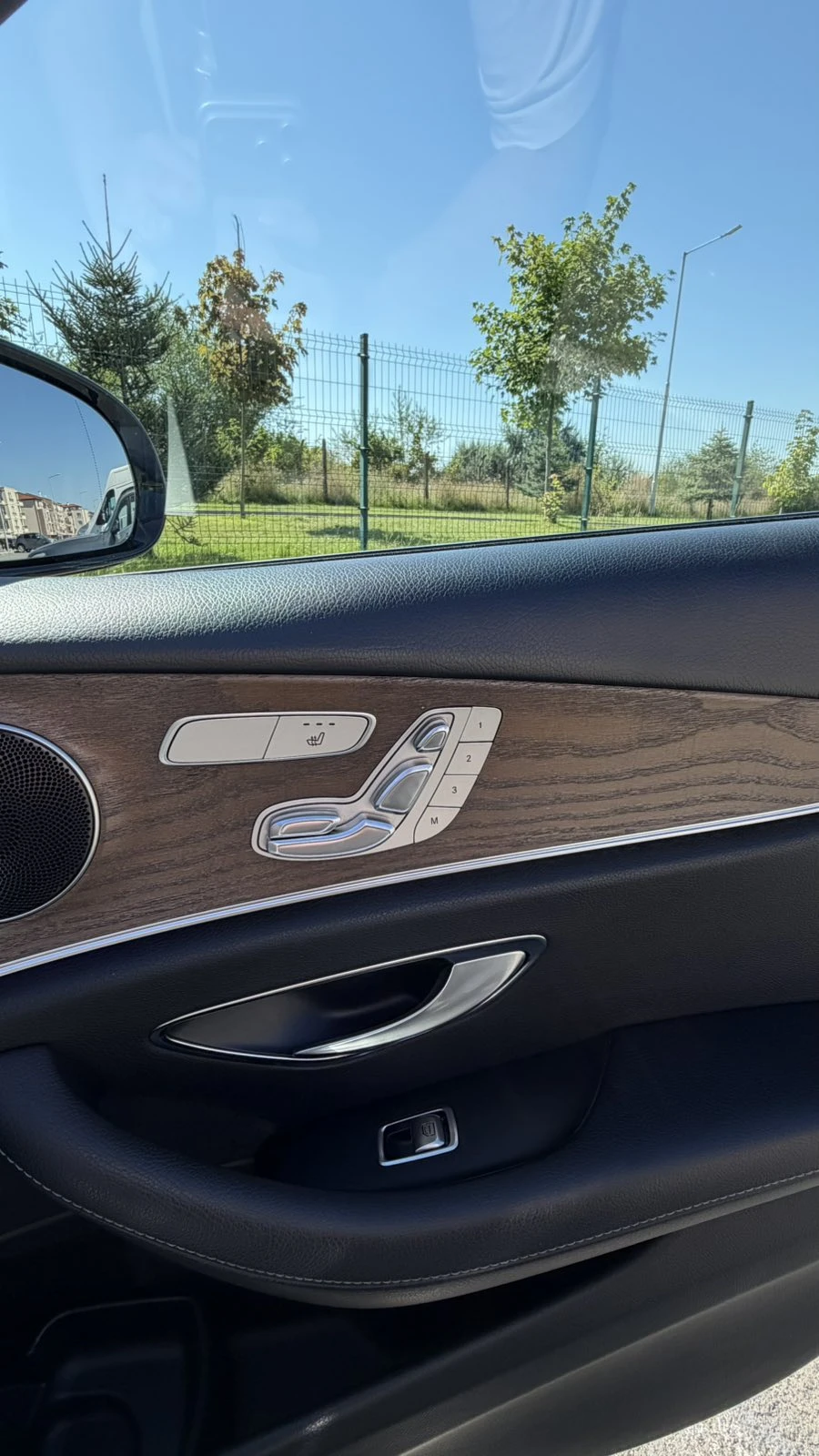 Mercedes-Benz E 220 W213-194 к.с.-9G-Tronic, снимка 16 - Автомобили и джипове - 55513487
