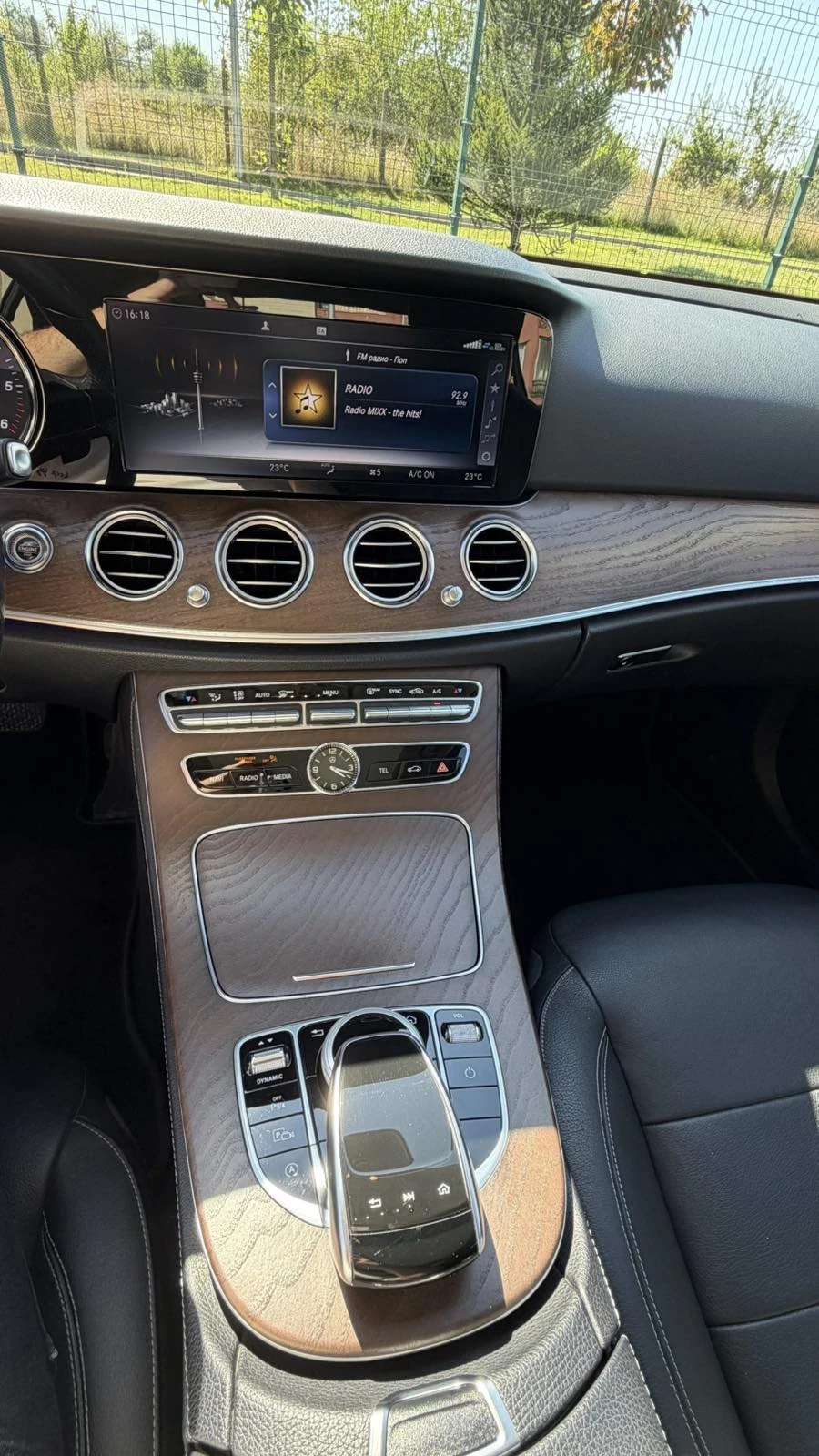 Mercedes-Benz E 220 W213-194 к.с.-9G-Tronic, снимка 12 - Автомобили и джипове - 55513487