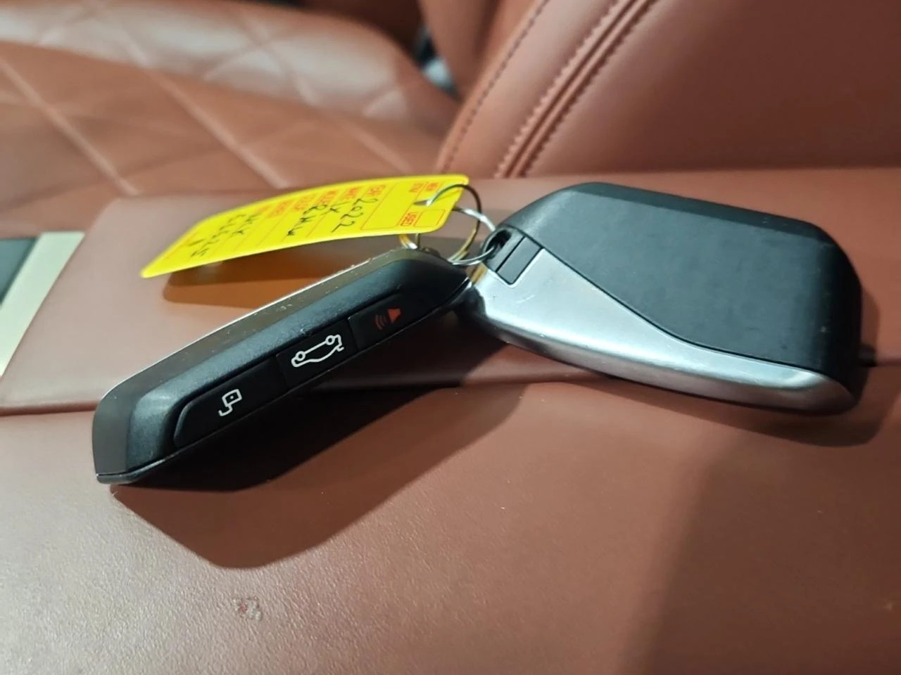 BMW iX XDRIVE50* Вакум* Масаж* 360* H&K* , снимка 8 - Автомобили и джипове - 55816067