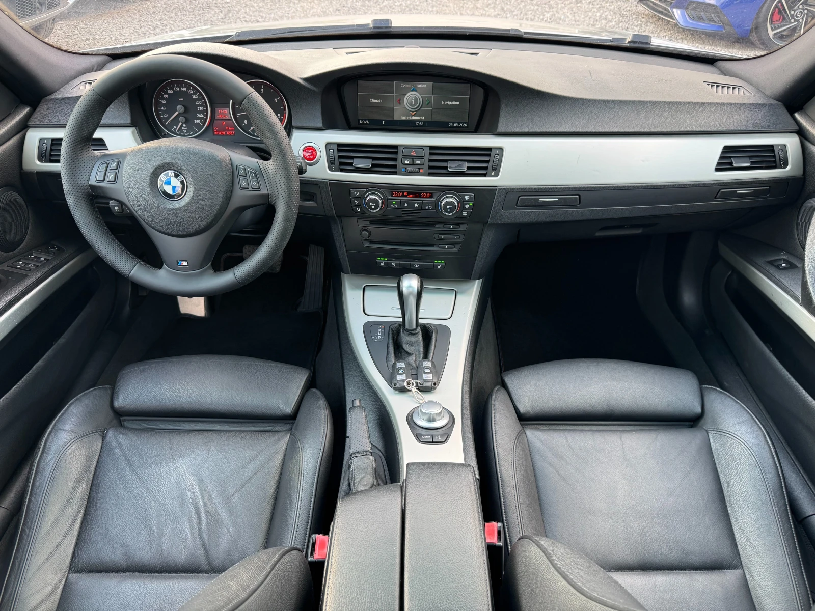 BMW 330 d xD ! M Pack !, снимка 9 - Автомобили и джипове - 55930177