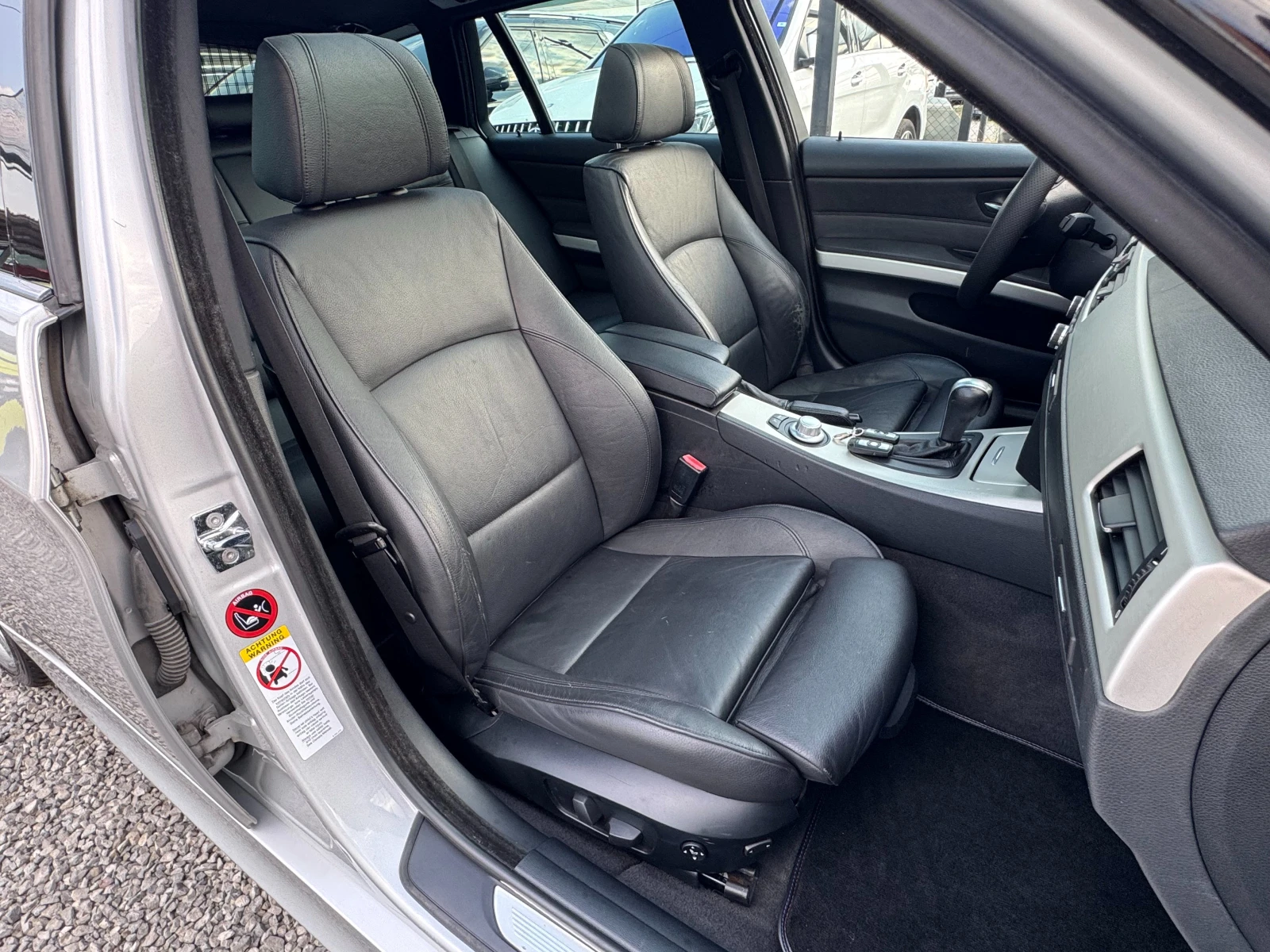 BMW 330 d xD ! M Pack !, снимка 10 - Автомобили и джипове - 55930177