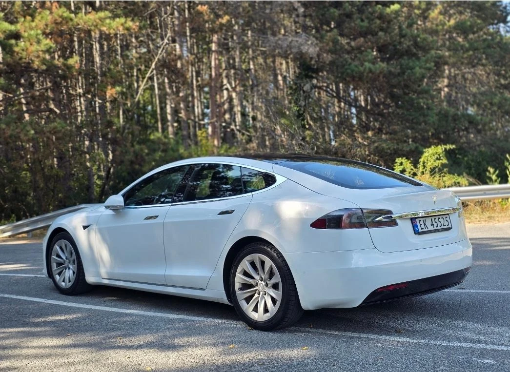 Tesla Model S 4x4 Европейска Автопилот, снимка 2 - Автомобили и джипове - 56037409