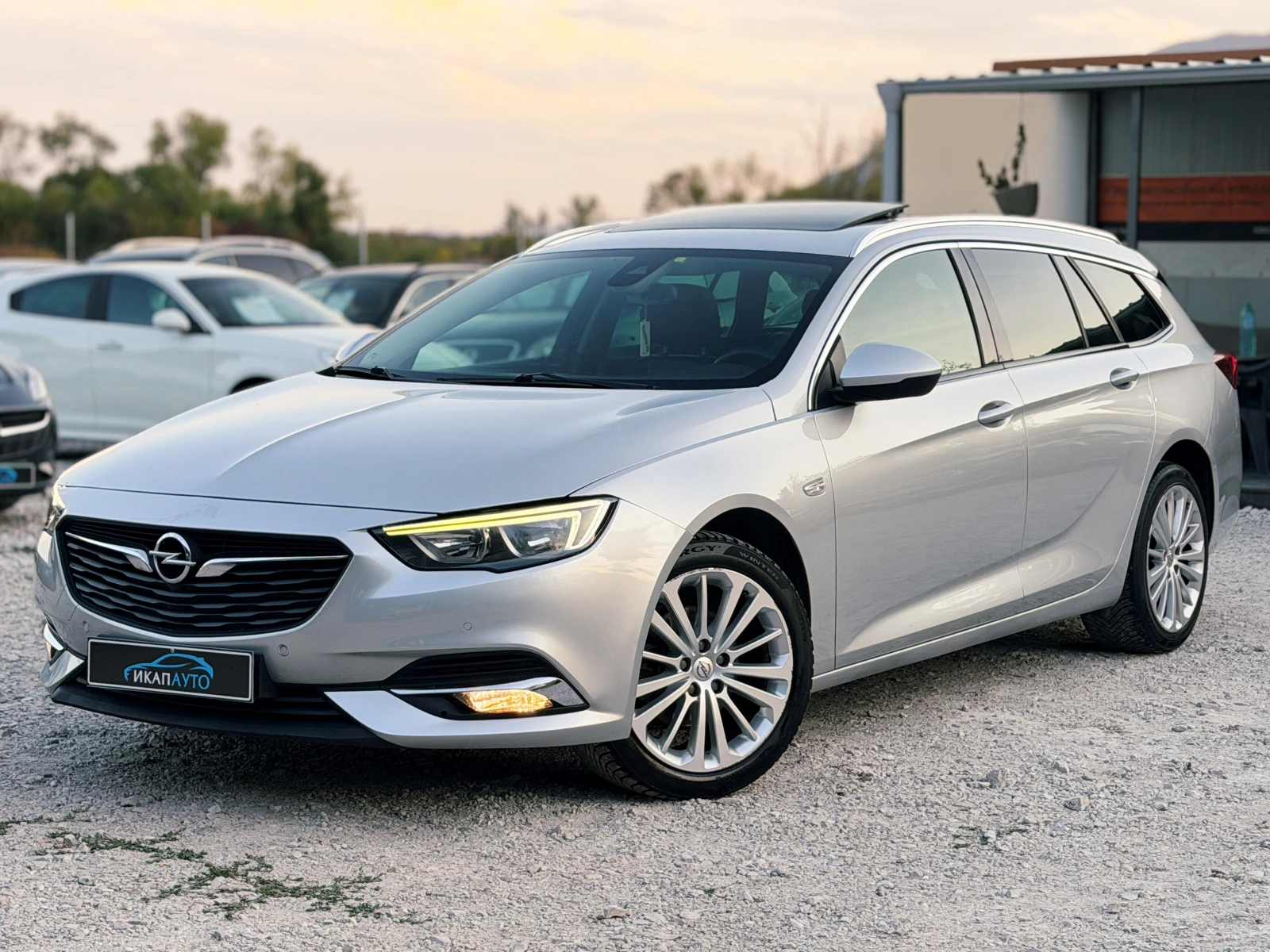 Opel Insignia 1.6CDTi Innovation ПАНОРАНА ИТАЛИЯ