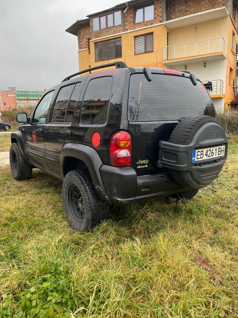 Jeep Cherokee, снимка 8 - Автомобили и джипове - 48003547