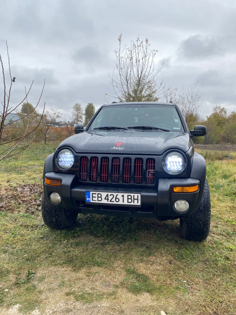 Jeep Cherokee, снимка 11 - Автомобили и джипове - 48003547