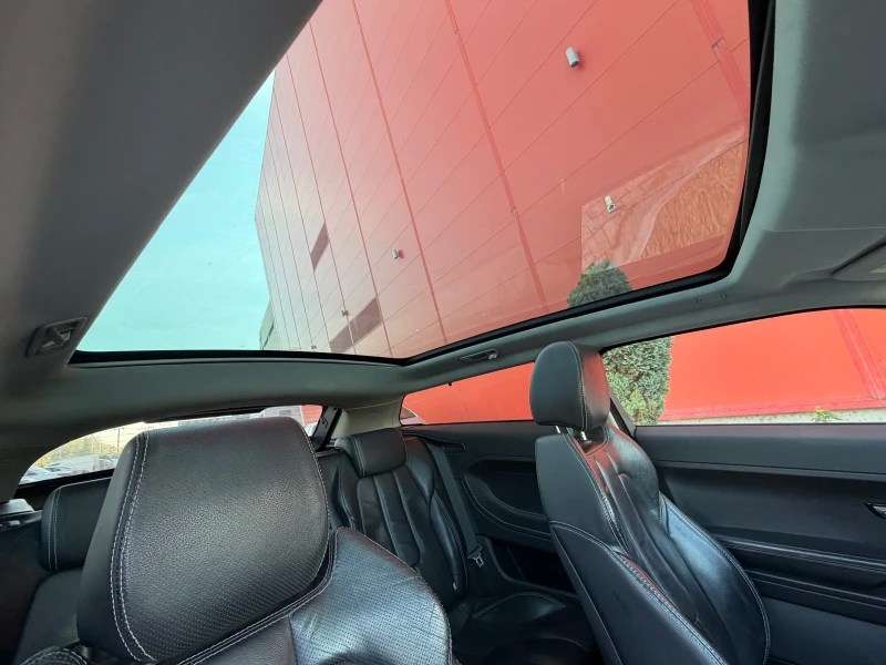 Land Rover Range Rover Evoque 2.2D* Панорама* Автоматик, снимка 8 - Автомобили и джипове - 52136693