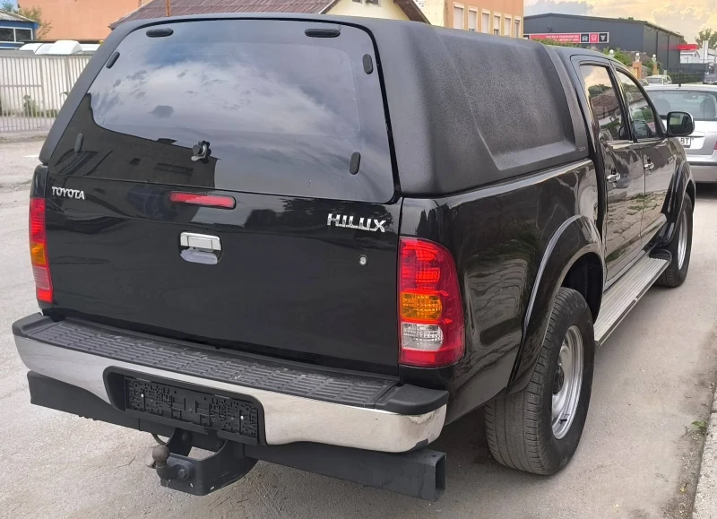 Toyota Hilux 3.0TDI, снимка 4 - Автомобили и джипове - 52997364