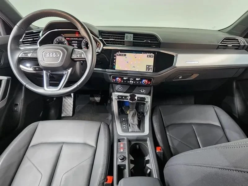 Audi Q3, снимка 7 - Автомобили и джипове - 56706943
